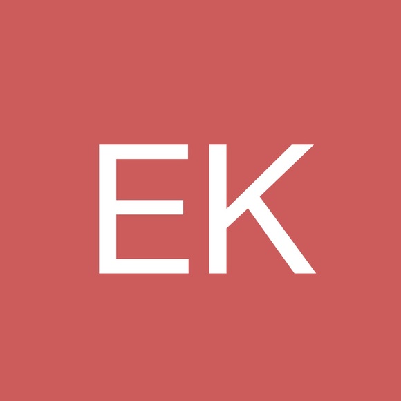 Profile Picture of Elissa Khoury (@elissa_khoury) on Poshmark