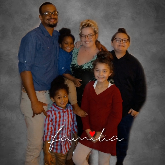 Profile Picture of Erica Dillon (@edillon88) on Poshmark