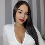 Profile Picture of Carla Acevedo (@carlaacevedooficial) on Instagram