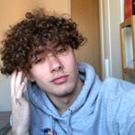 Profile Picture of Alex (@alexskibonnettski) on Instagram
