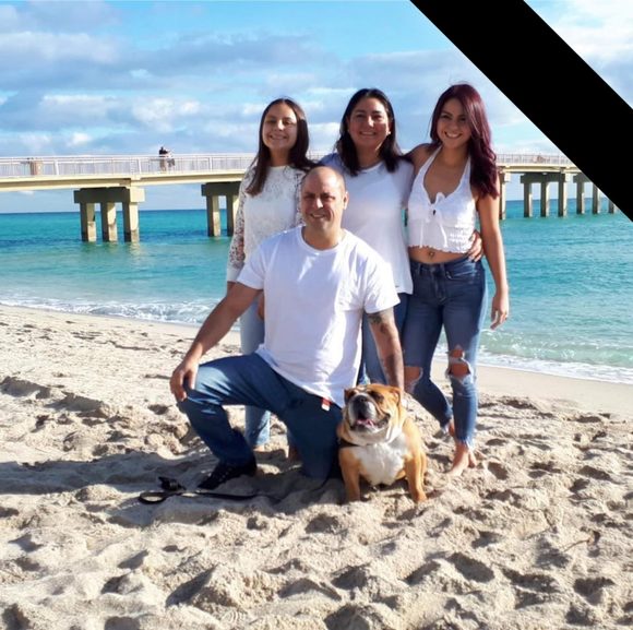 Profile Picture of Katia Cuervasamoros (@kcuervasamoros) on Poshmark