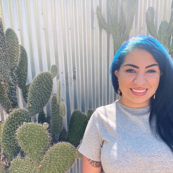 Profile Picture of Regina Quihuis (@reginaq) on Poshmark