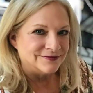 Profile Picture of Darlie Clary (@darlie.clary) on Facebook