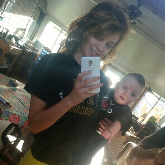 Profile Picture of Annetta Rakes (@annetta_rakes) on Poshmark