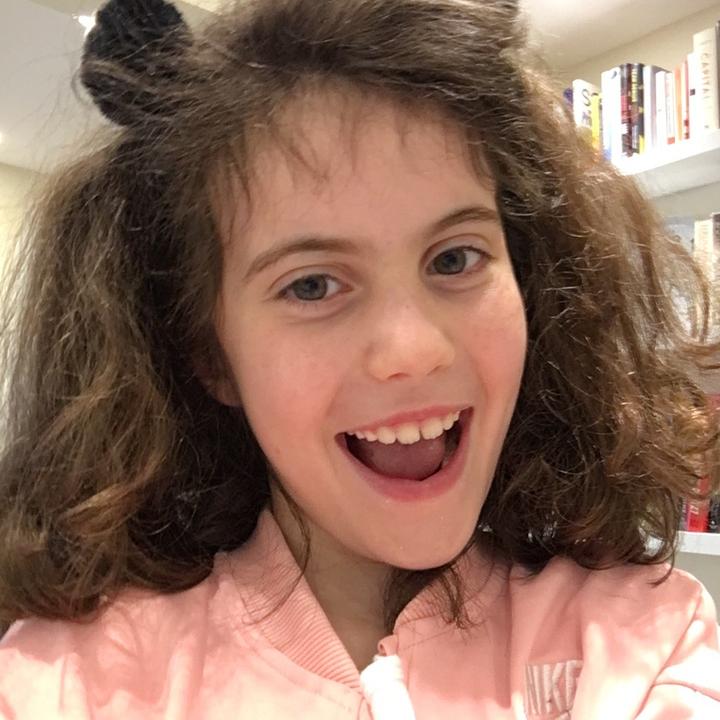 Profile Picture of elena_sakellis (@elena_sakellis) on Tiktok