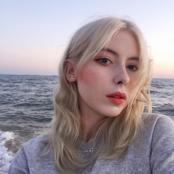 Profile Picture of Durnin Dreshonbg (@durnindreshonbg) on Poshmark