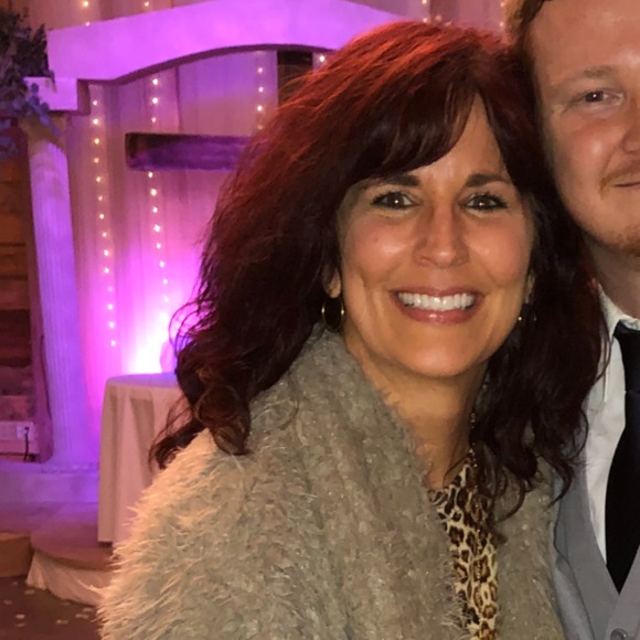 Profile Picture of Bonnie Gable (@bonniegable43) on Poshmark