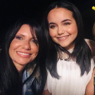 Profile Picture of Ann Jo Carrero (@jo_carrero) on Twitter