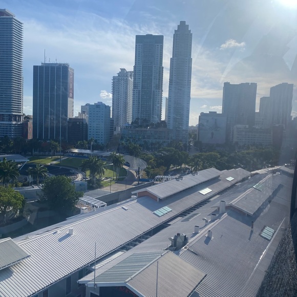 Profile Picture of Daniela Cerrato (@danielas2030) on Poshmark