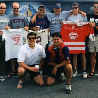 Profile Picture of Steve Chestnut (@senschester) on Twitter