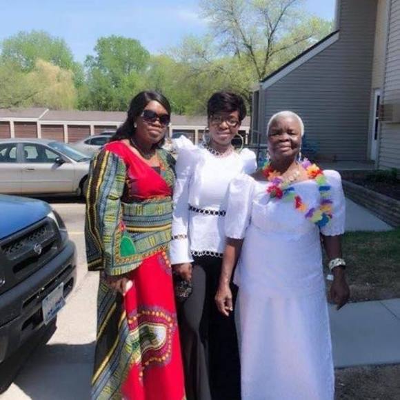 Profile Picture of Josephine Anderson (@josephineand612) on Poshmark