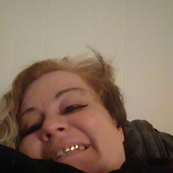 Profile Picture of Ashley Tutrow (@ashley_tutrow) on Poshmark