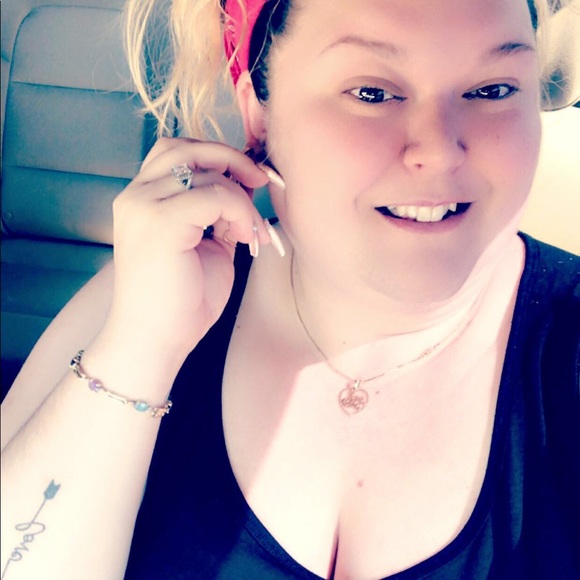 Profile Picture of Crystal Bertrand (@cjeaner99) on Poshmark