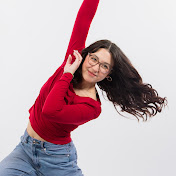 Profile Picture of Ava Solomon (@AvaSolomonDance) on Youtube