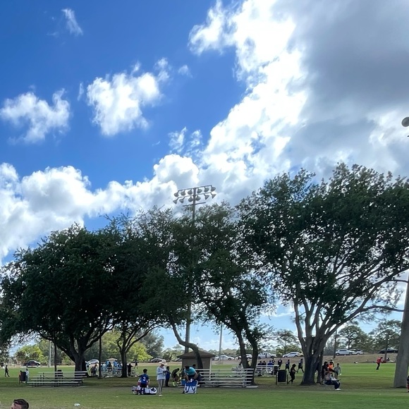 Profile Picture of Jessica Kirby (@jessicakirby340) on Poshmark