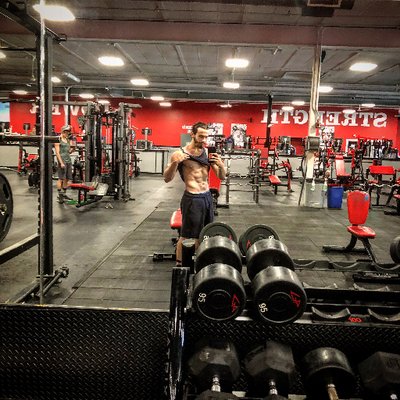 Profile Picture of Michael Recchia (@Recchia_Fitness) on Twitter