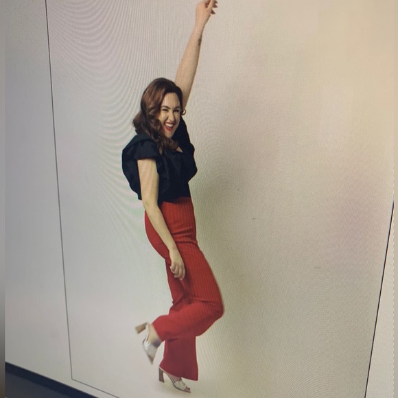 Tabitha Klein - Poshmark Profile Picture of Tabitha Klein (@tabithaklein) on Poshmark