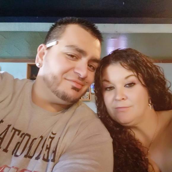 Profile Picture of Melissa Bendele (@missy4201) on Poshmark