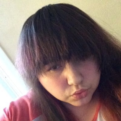 Profile Picture of Lora Oneal (@lora_oneal7) on Twitter