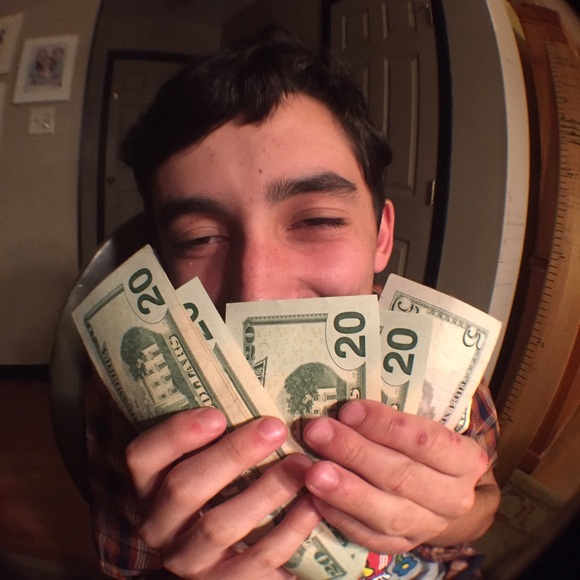 Profile Picture of Bobby Decker (@bobbydecker) on Poshmark