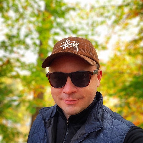 Profile Picture of Brian Mclaughlin (@brianmcl13) on Poshmark