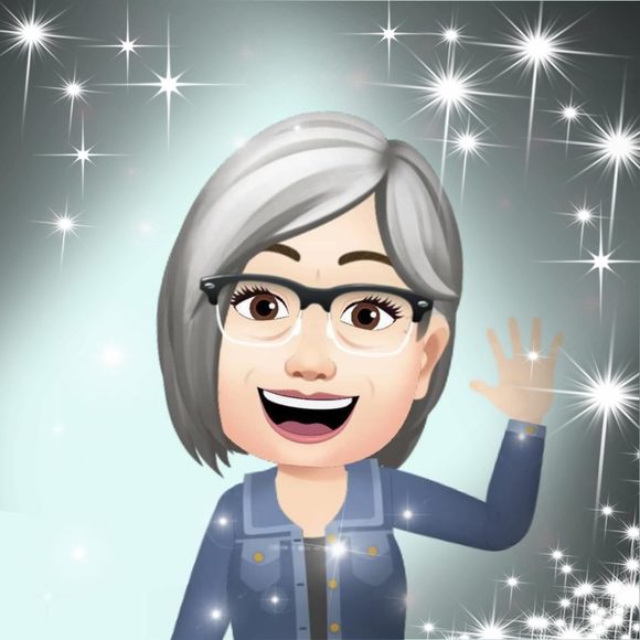 Profile Picture of Carrie Coolen (@ccoolen) on Poshmark