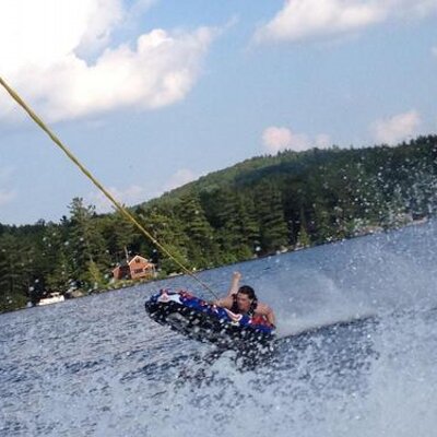 Profile Picture of Joe Leight (@dontcallmelight) on Twitter