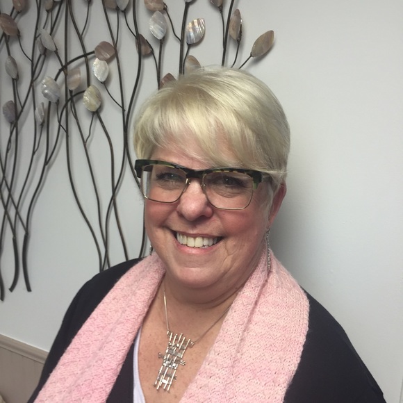 Profile Picture of Yvonne Polman (@ymprnc45) on Poshmark