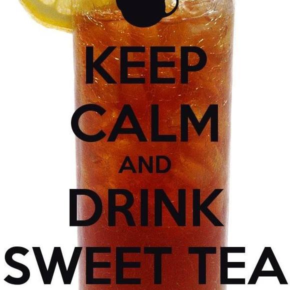 Profile Picture of Danielle Cooling (@daniellecooling) on Poshmark