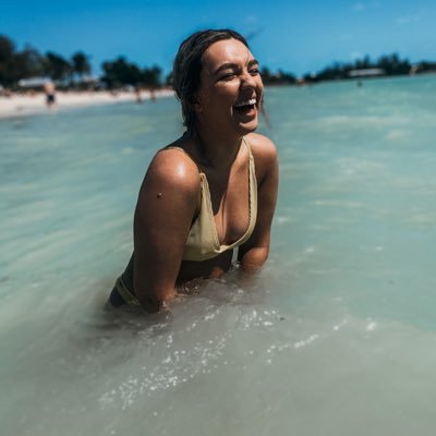 Profile Picture of Alyssa Sterle (@LyssaWoo) on Twitter