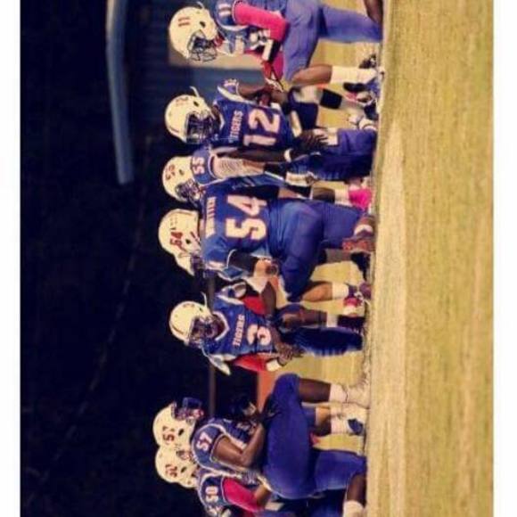 Profile Picture of Jesse Whitten (@itz_jesse) on Poshmark