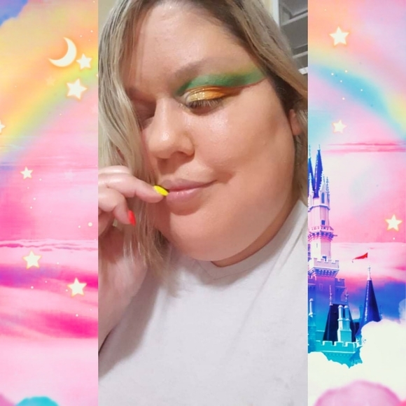 Profile Picture of Catherine Gonzalez (@catherinegon112) on Poshmark