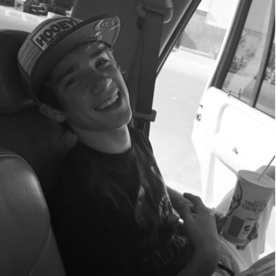 Profile Picture of Logan Shields (@loganshields15) on Twitter