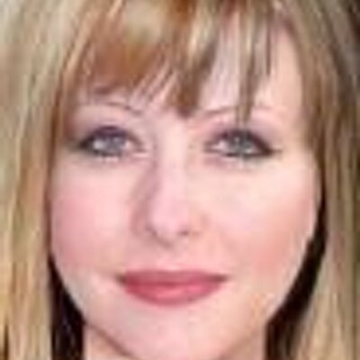 Profile Picture of Tammy Hale Bratton (@BigRedBow) on Twitter