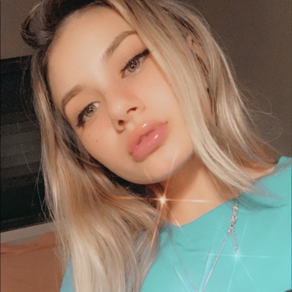 Profile Picture of Joseline Martinez (@joselinemart608) on Poshmark