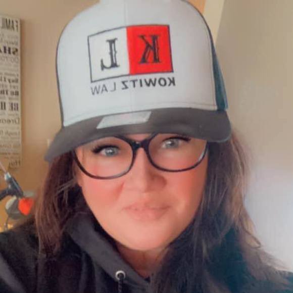 Profile Picture of Jill Kowitz (@jillkowitz) on Poshmark