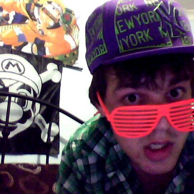 Profile Picture of Dylan Walter (@DarkSideKid) on Twitter