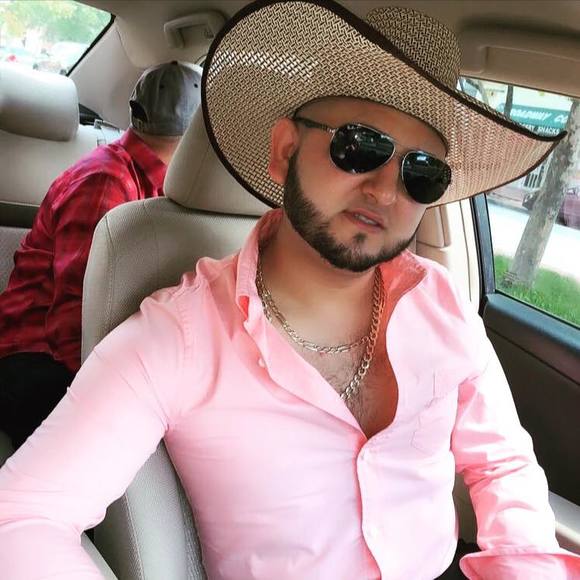 Rj Berganza - Poshmark Profile Picture of Rj Berganza (@rubiliob25) on Poshmark