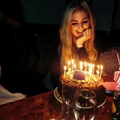 Profile Picture of Leah Davey (@leahdaveyy) on Twitter
