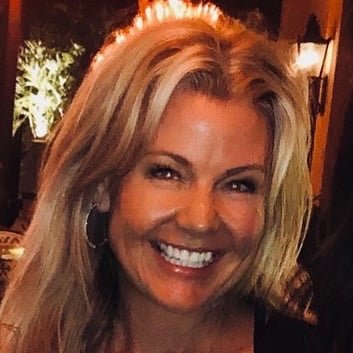 Profile Picture of Sonja Marsh (@lateby15) on Twitter