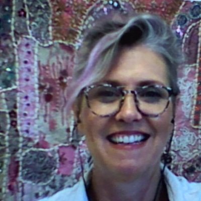 Profile Picture of Kris Davies (@davies_kristine) on Twitter