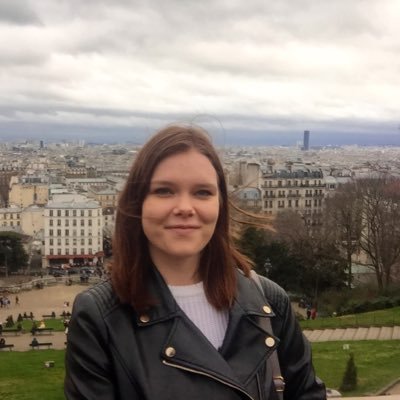 Profile Picture of Laura Curtis (@Ewwlaura) on Twitter