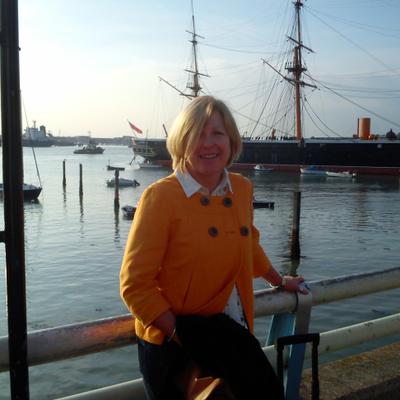 Profile Picture of Anita Greenhill (@AnitaGHill) on Twitter