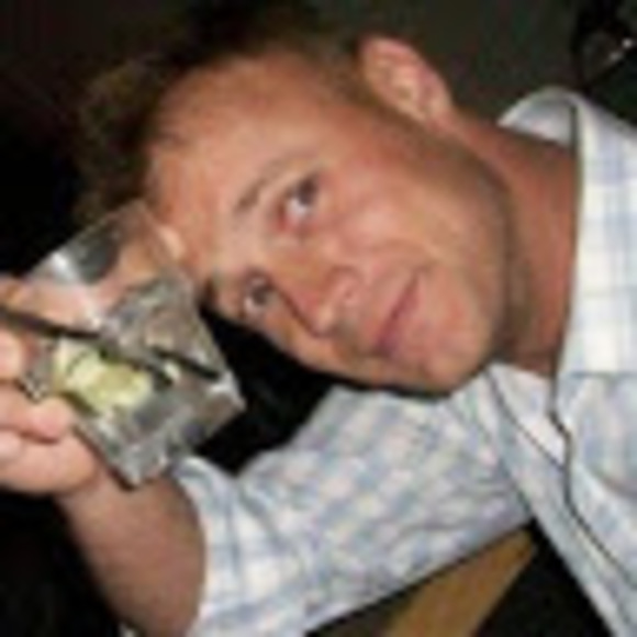 Profile Picture of David Smithson (@davidsmithson66) on Poshmark