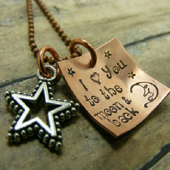 Profile Picture of Carly Murray (@cbmurr) on Poshmark