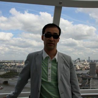 Profile Picture of Robin Luo (@robinluo2010) on Facebook