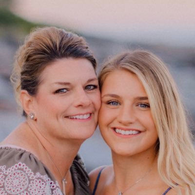 Profile Picture of Shari Lambert (@ShariLambert86) on Twitter