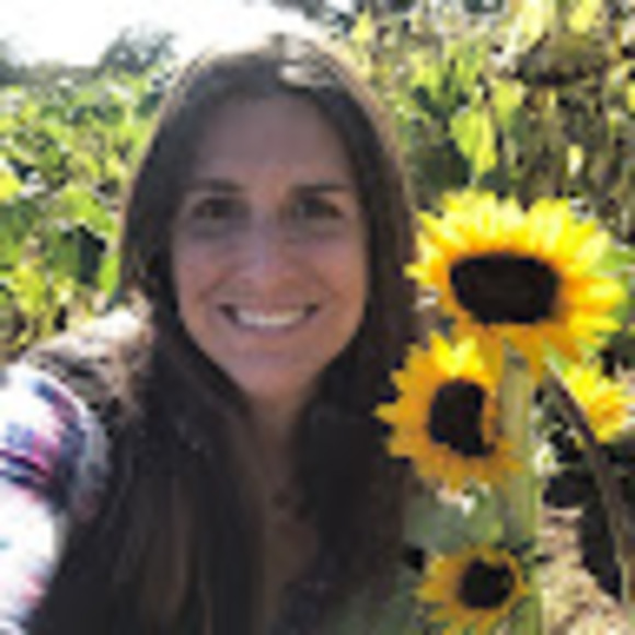 Profile Picture of Catherine Schiffgens (@cats9815) on Poshmark