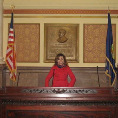 Profile Picture of Anabel Jones (@AnabelJonesCota) on Twitter