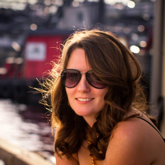 Profile Picture of Jessica Perreault (@jmperreault) on Poshmark